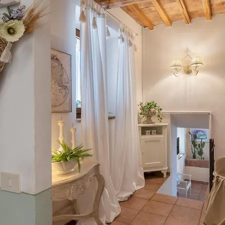 Villa Beltramonto 14, Emma Pomarance